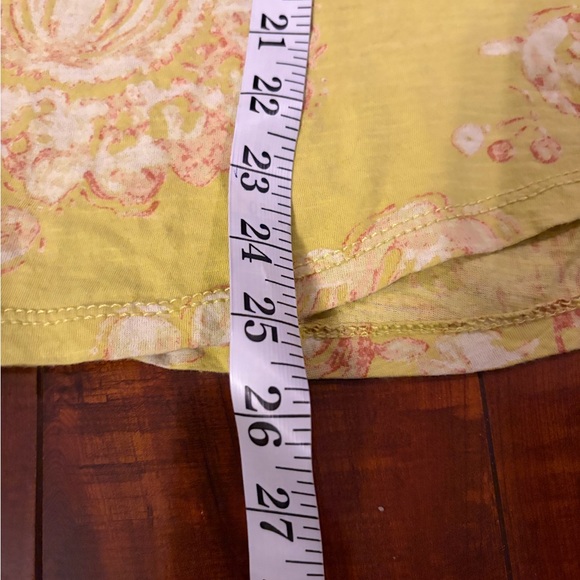 Anthropologie pilcro Yellow Floral springtime Short Sleeve Tee size large - Picture 15 of 15